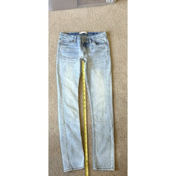 Levi's Girls 711 Skinny Light Wash Jeans, Blue Size 12 Slim, Adjustable Waist - Picture 2 of 3